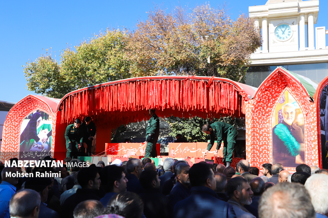 اهالی بهشت شهرستان لنجان را عطرآگین کردند